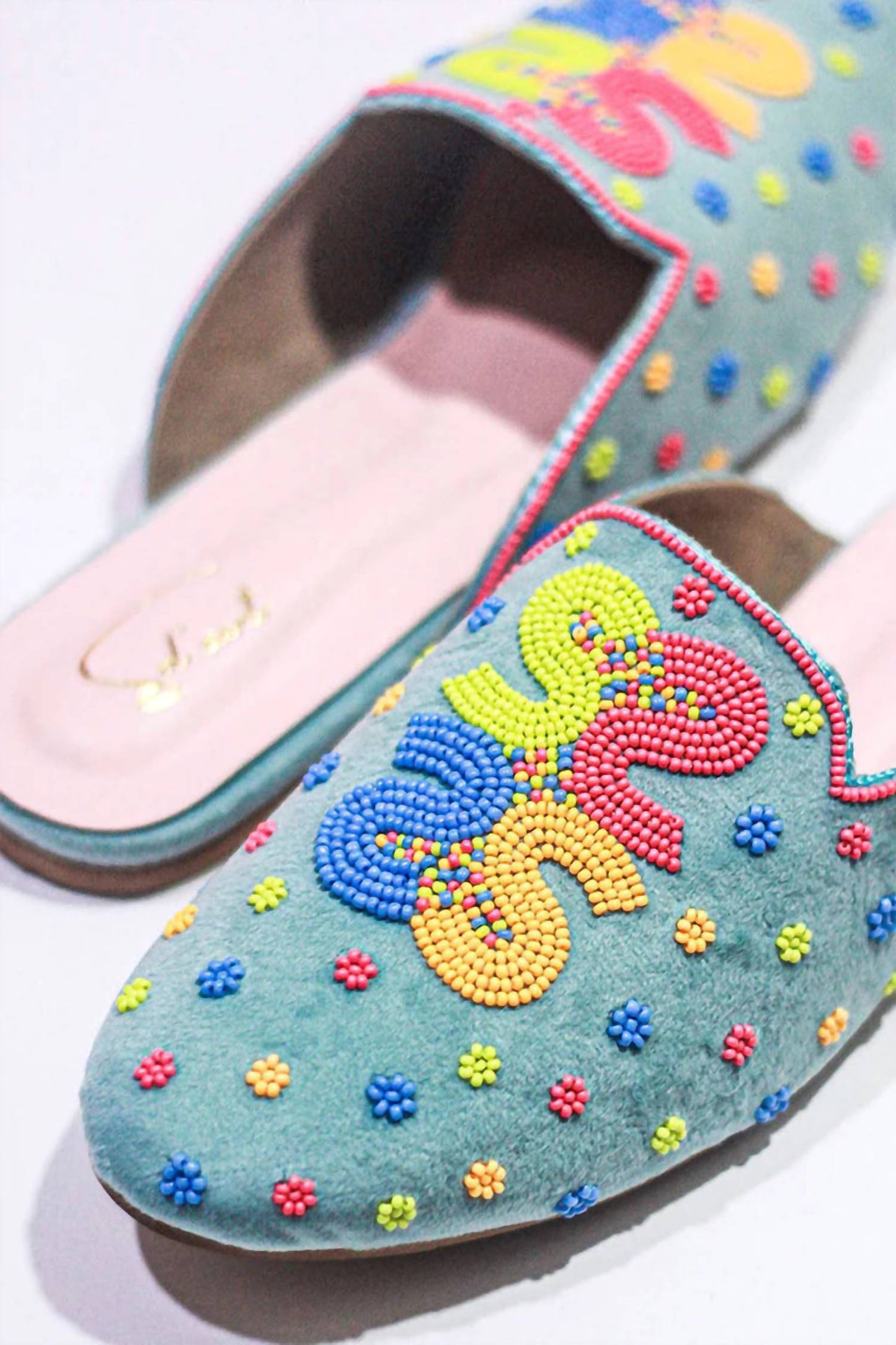 Sol’Eart - Women's Logo Slip On Shoe