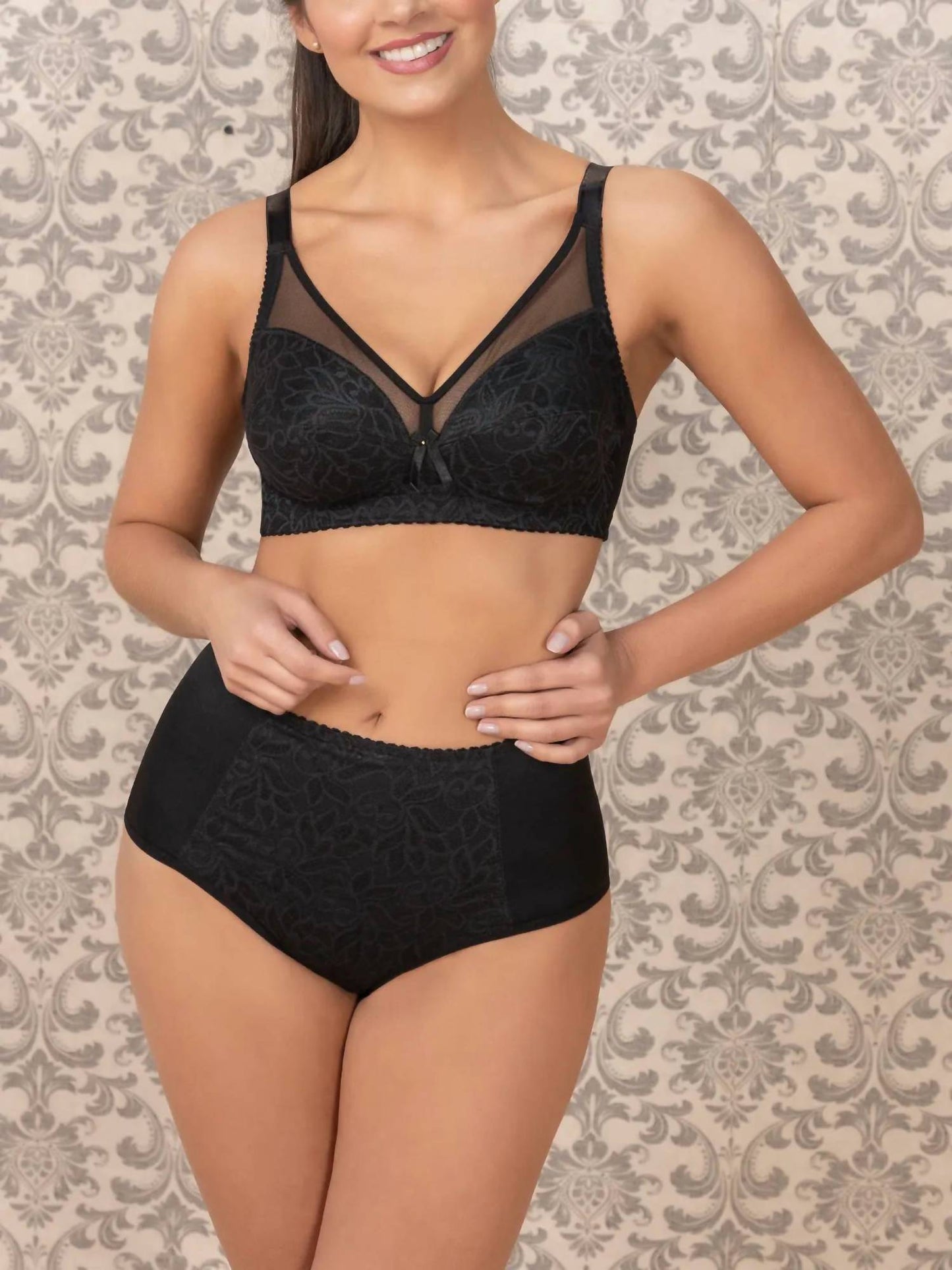 Siluets - Elegant Lace Bra with Back Buckle