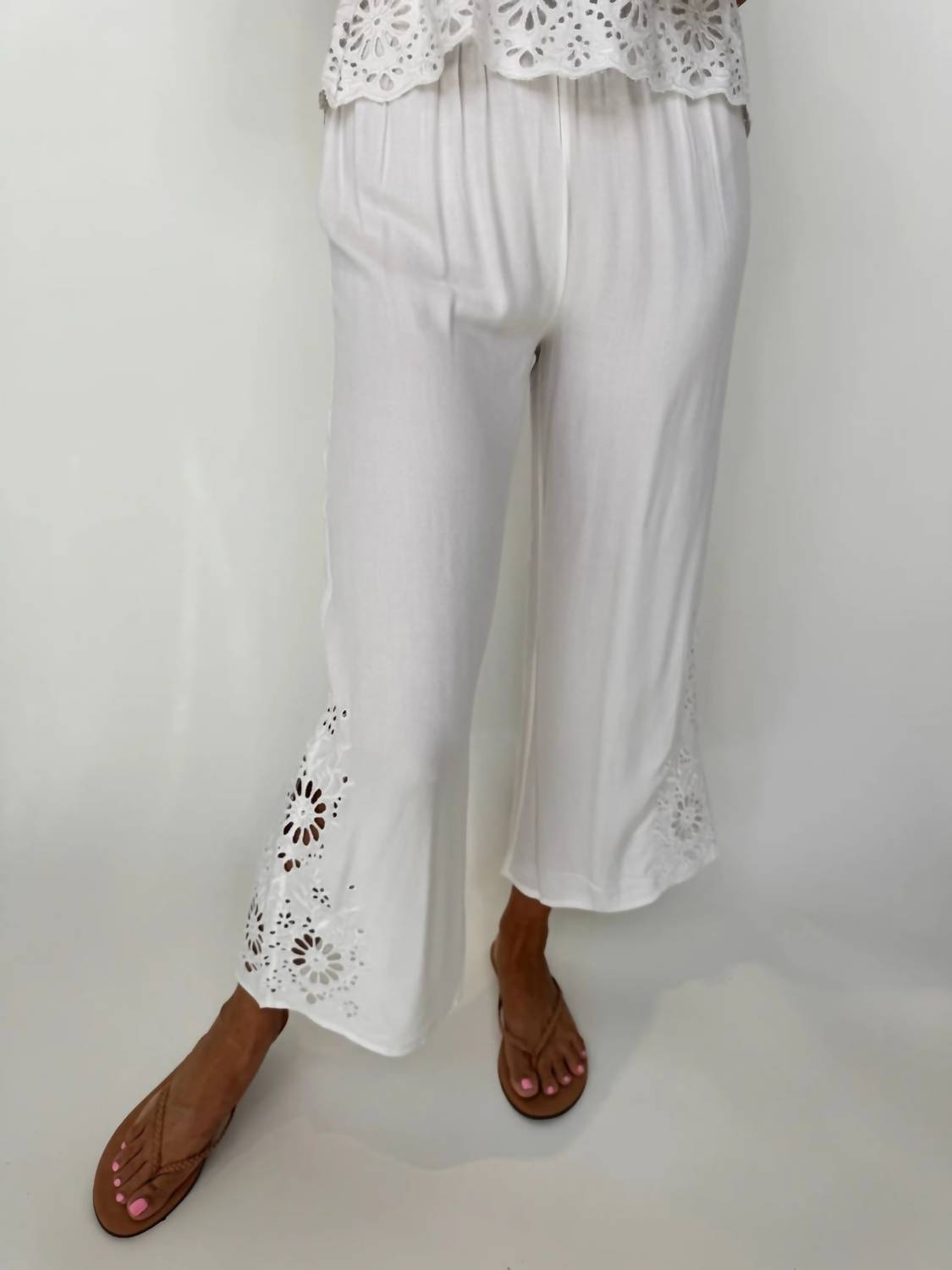 Bobi - Eyelet Pant
