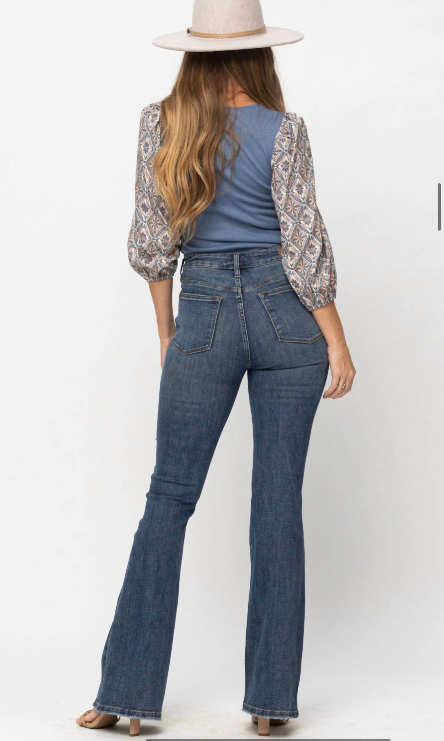 Judy Blue - Destroyed Knee Flares No