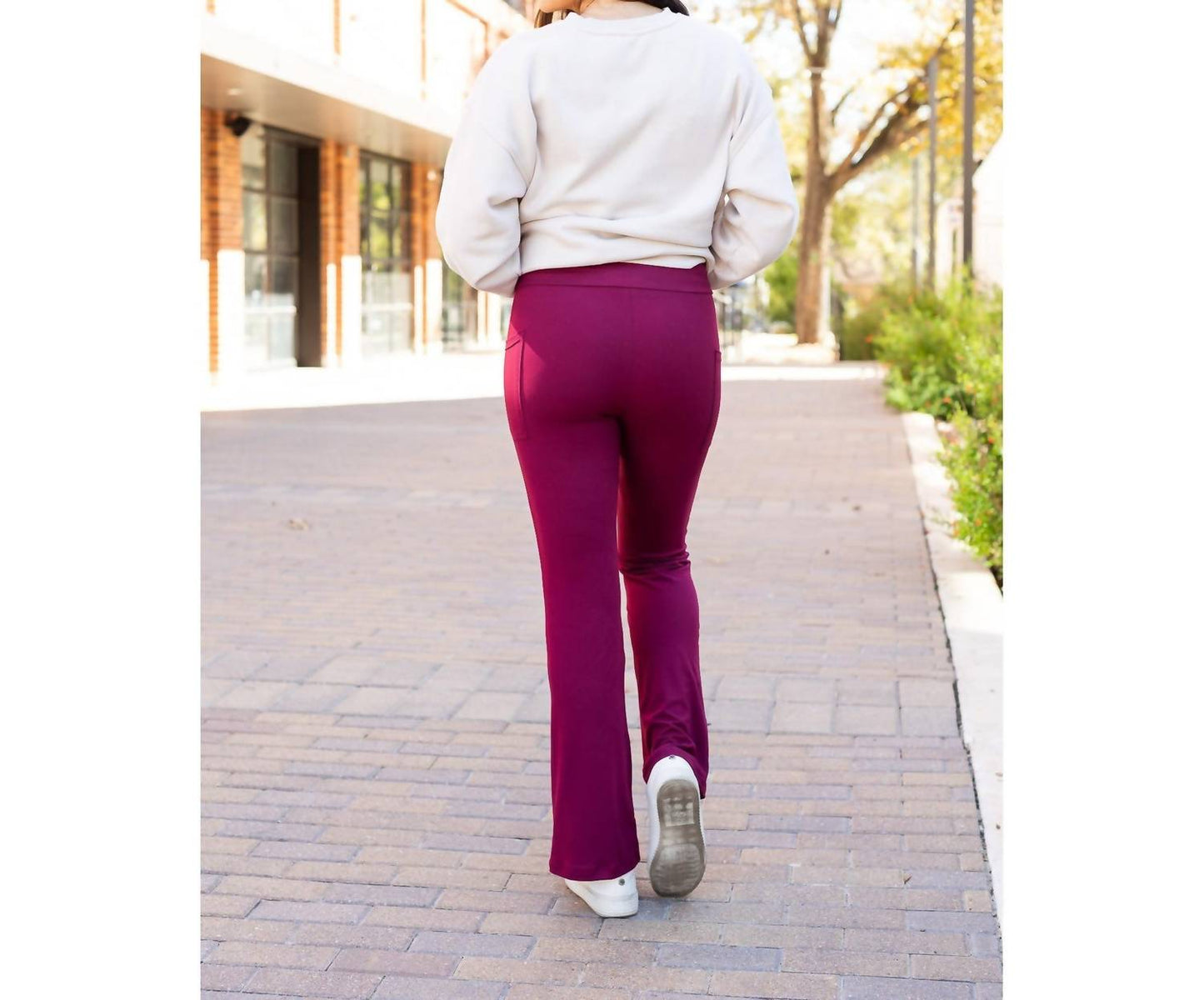Julia Rose - Maeve Bootcut Leggings With Pockets