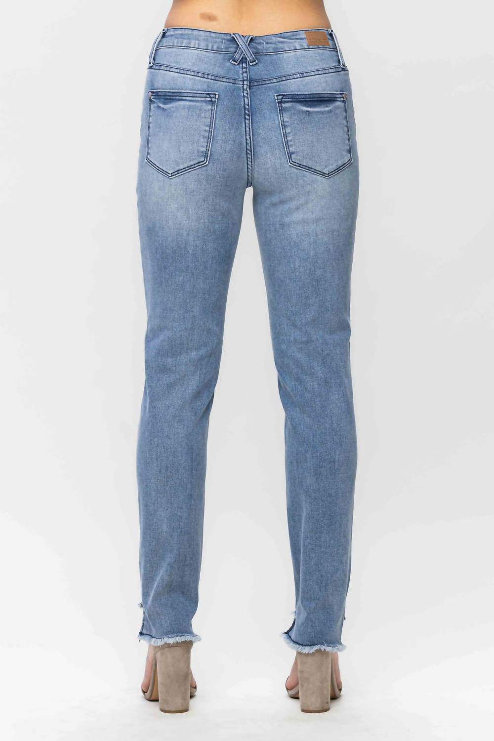 Judy Blue - Mid Rise Cool Denim Relaxed Fit