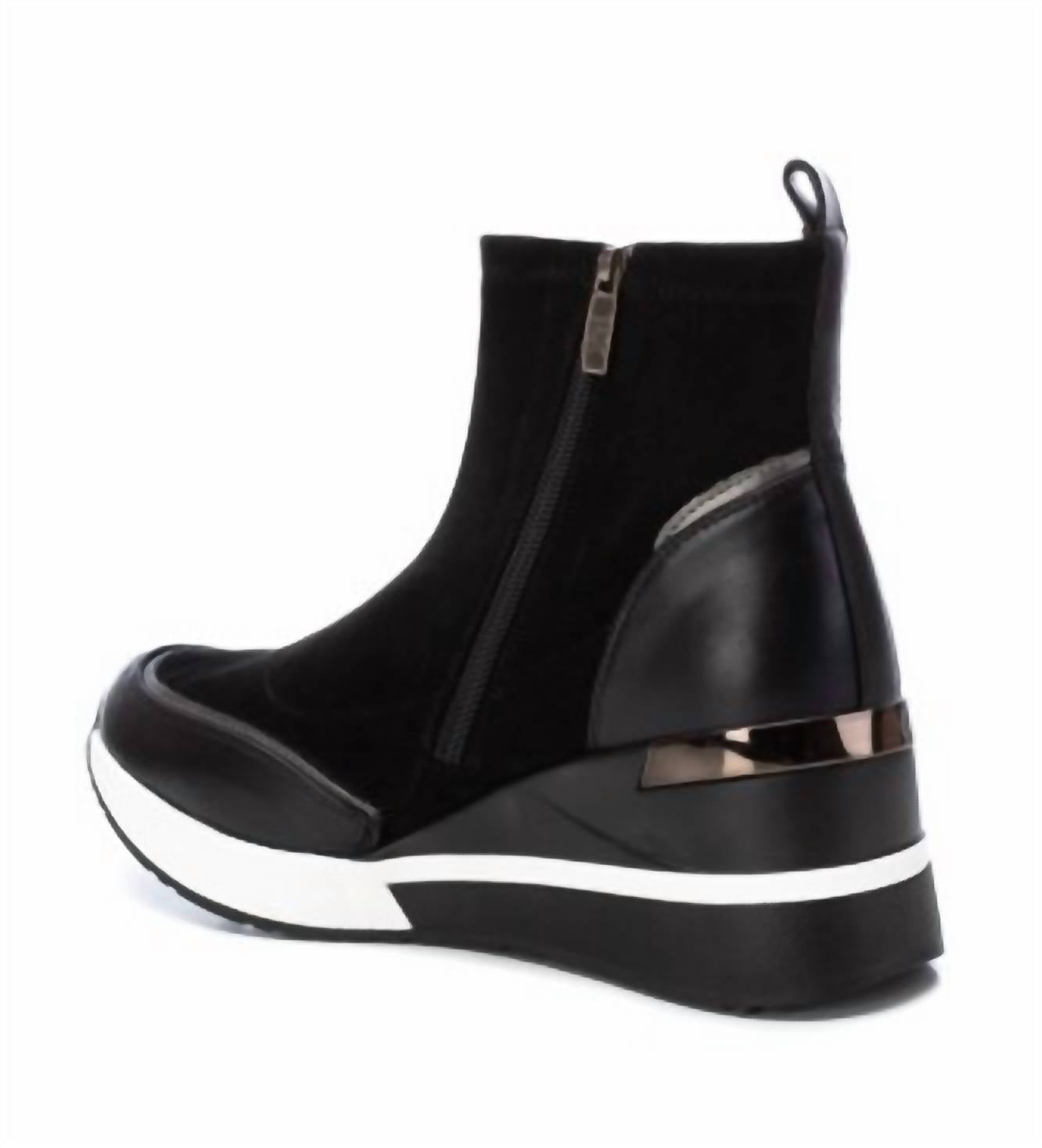 Xti - Women's Suede Wedge Booties