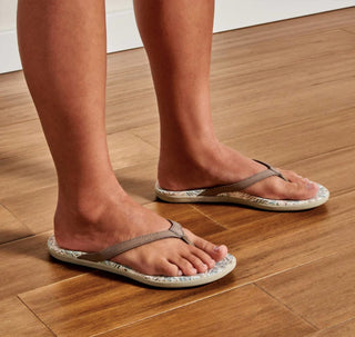 Olukai - Women's Ho'opio Hau Sandal