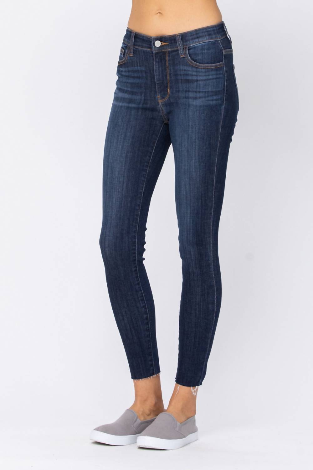 Judy Blue - Mid Rise No Destroy Skinny Denim Jeans