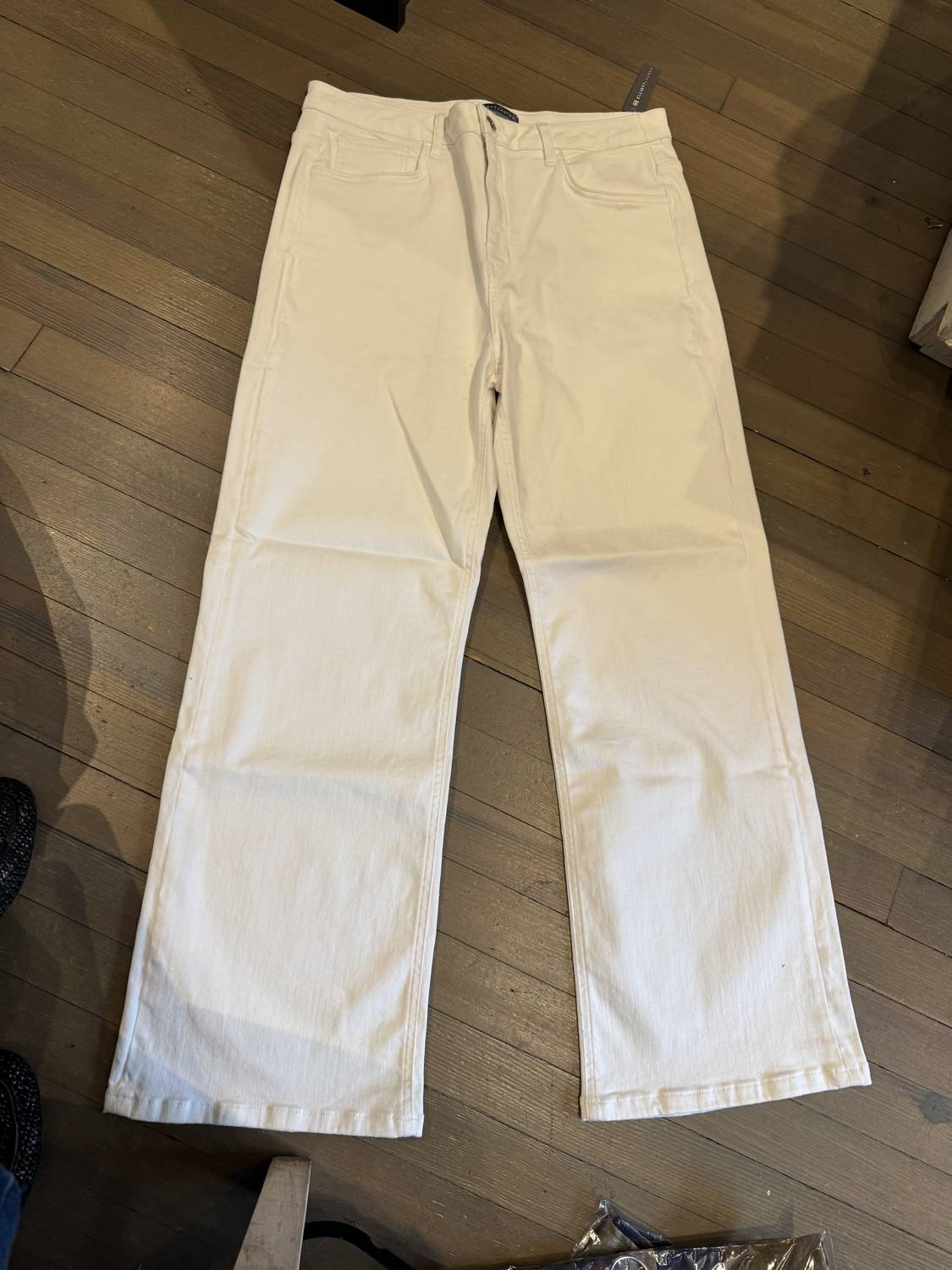 Elliott Lauren - Cropped Jean