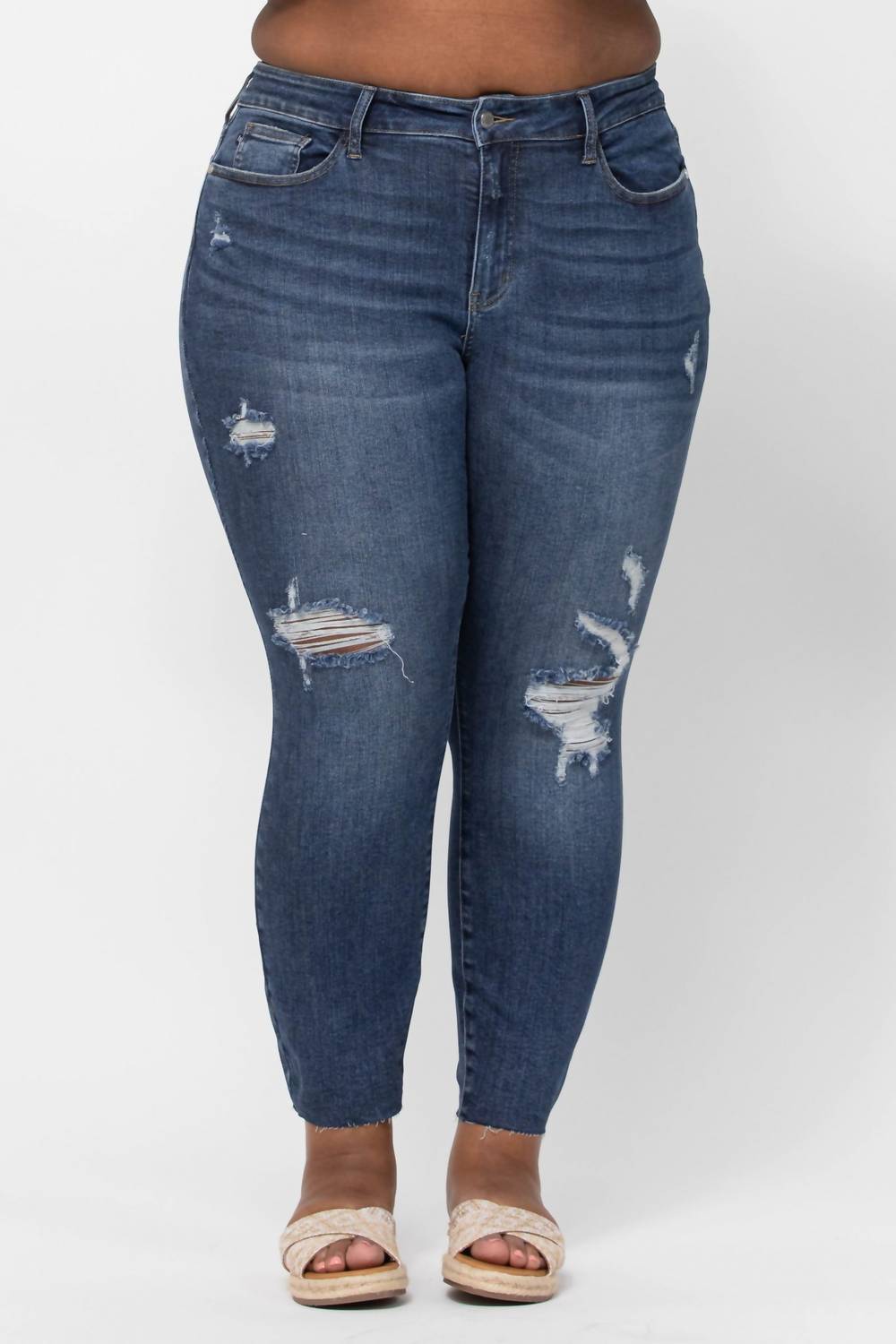 Judy Blue - Spice it Up Vintage cut off Relaxed Jeans