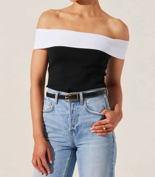Astr - Rochelle Off-shoulder Top