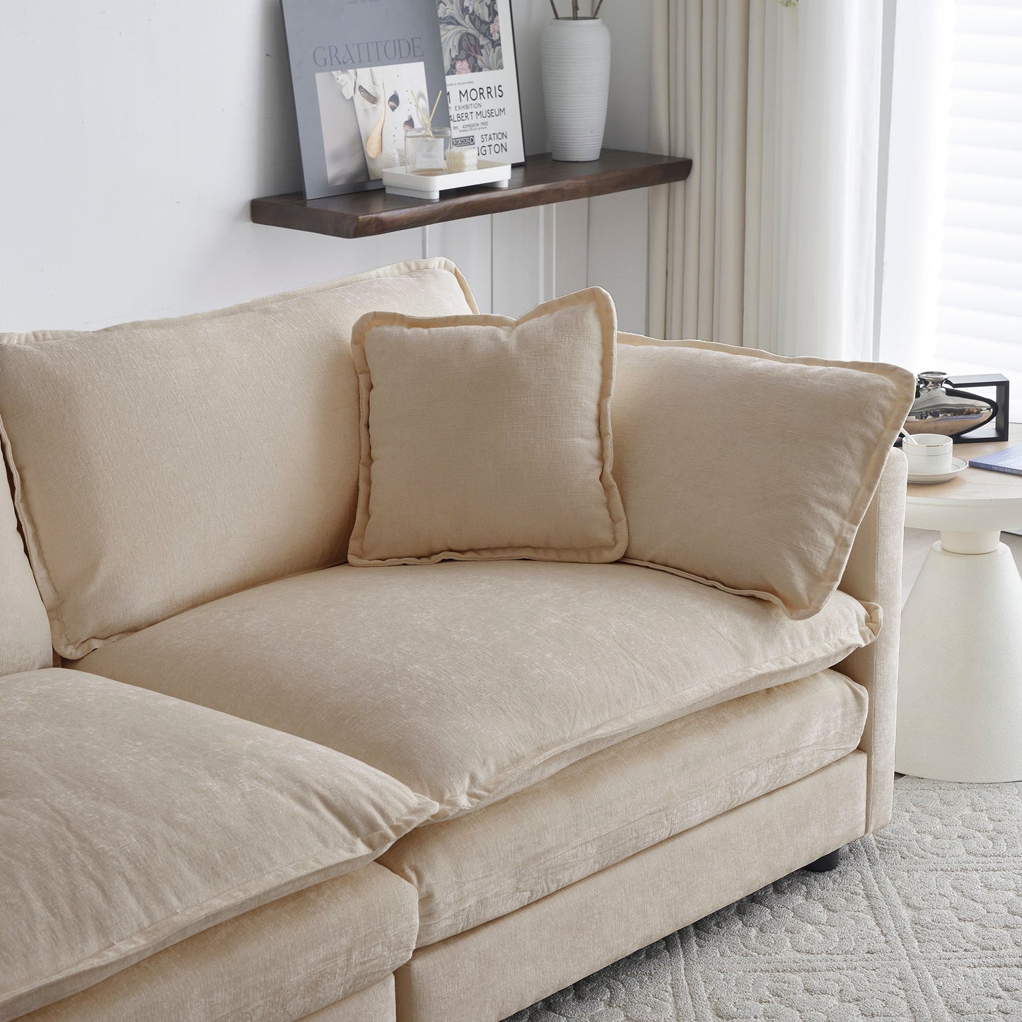 Mid-Century Modern 3-Seater Sofa with Pillows