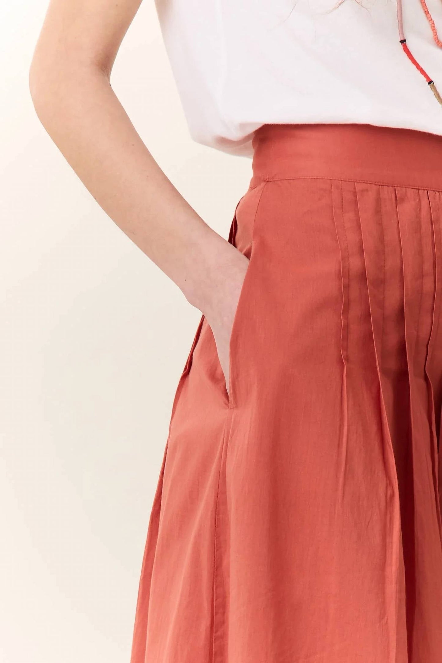 Leon & Harper - Joni Pleat Skirt
