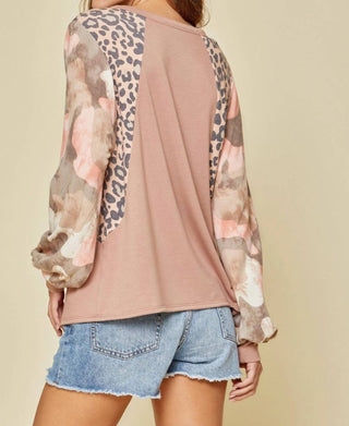 Andree By Unit - Mixed Print Balloon Sleeve Top