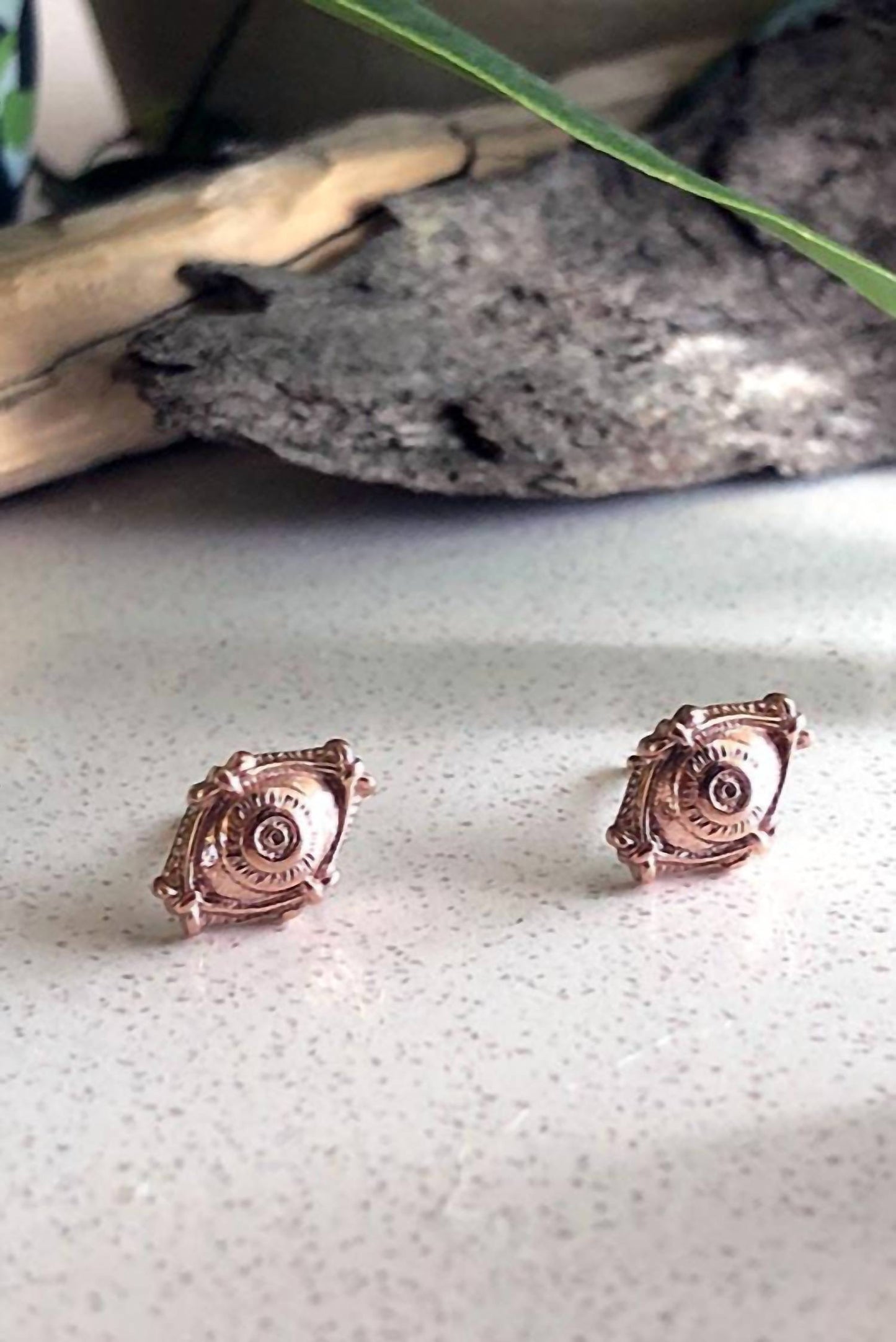 Astor & Orion - Women's Eye Studs