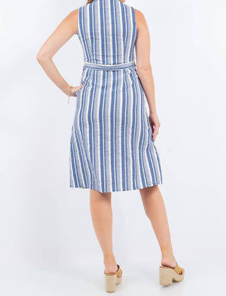 Paparazzi - Woven Textured Yarn-dye Dress