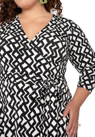 Leota's Curve Women Wrap 3/4 Sleeve Dress Zig Zag Black White
