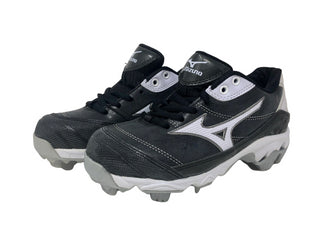 Mizuno Women's 9-Spike Finch 5 Softball Cleat Black/White Size 5 B(M) US