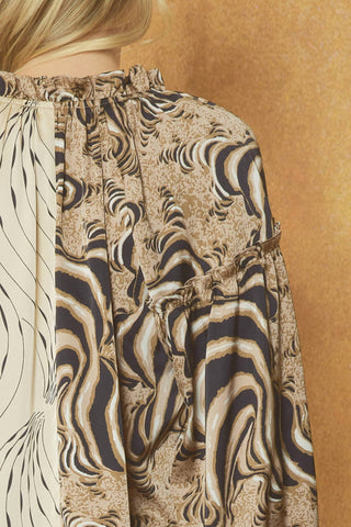 Entro - Contrast Print V-Neck Blouse