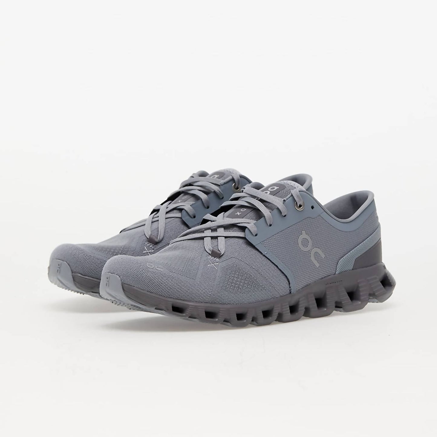 On Swiss Performance - Men's Cloudx Sneakers