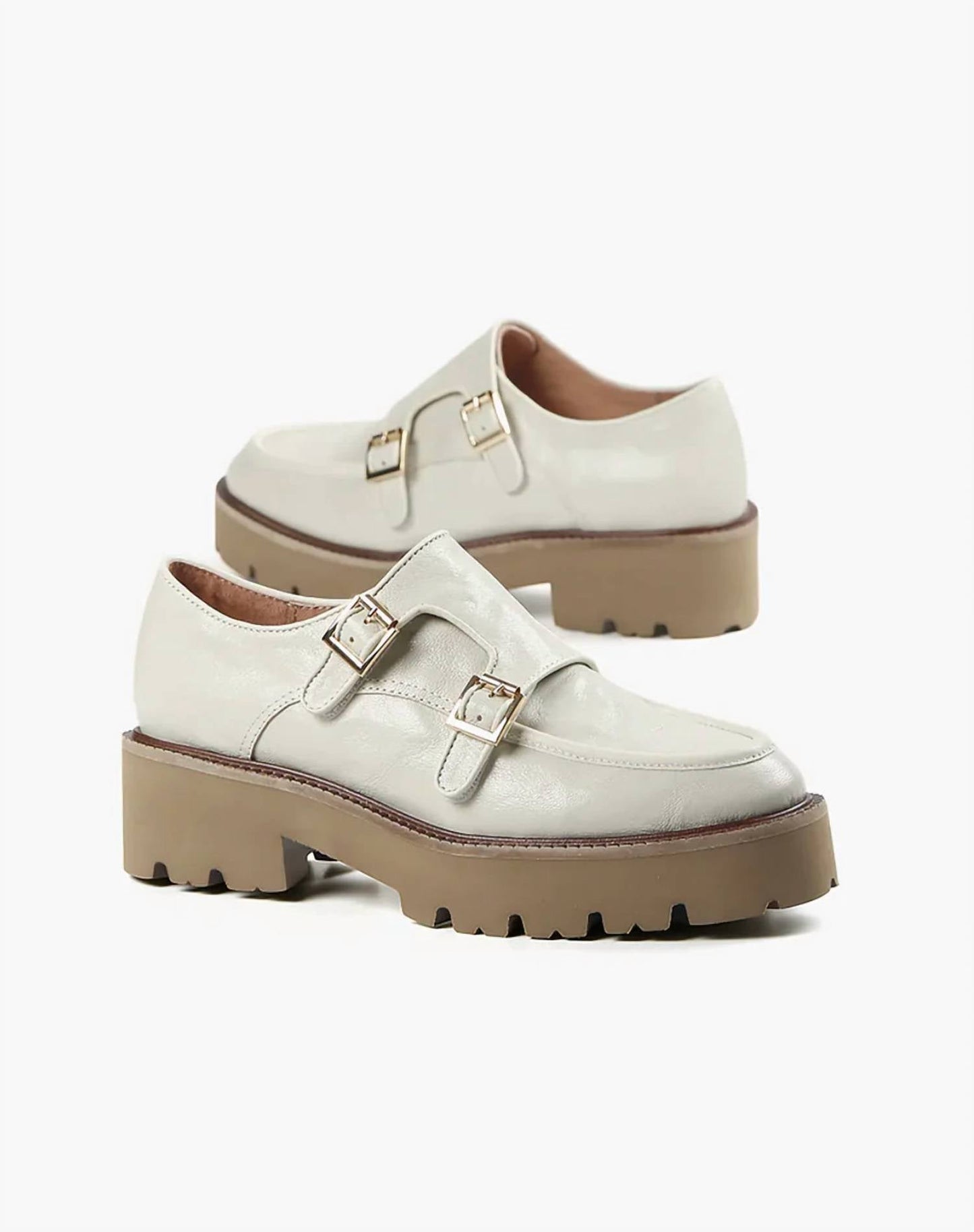 All Black - Women's Wide Pelt Lugg Loafers