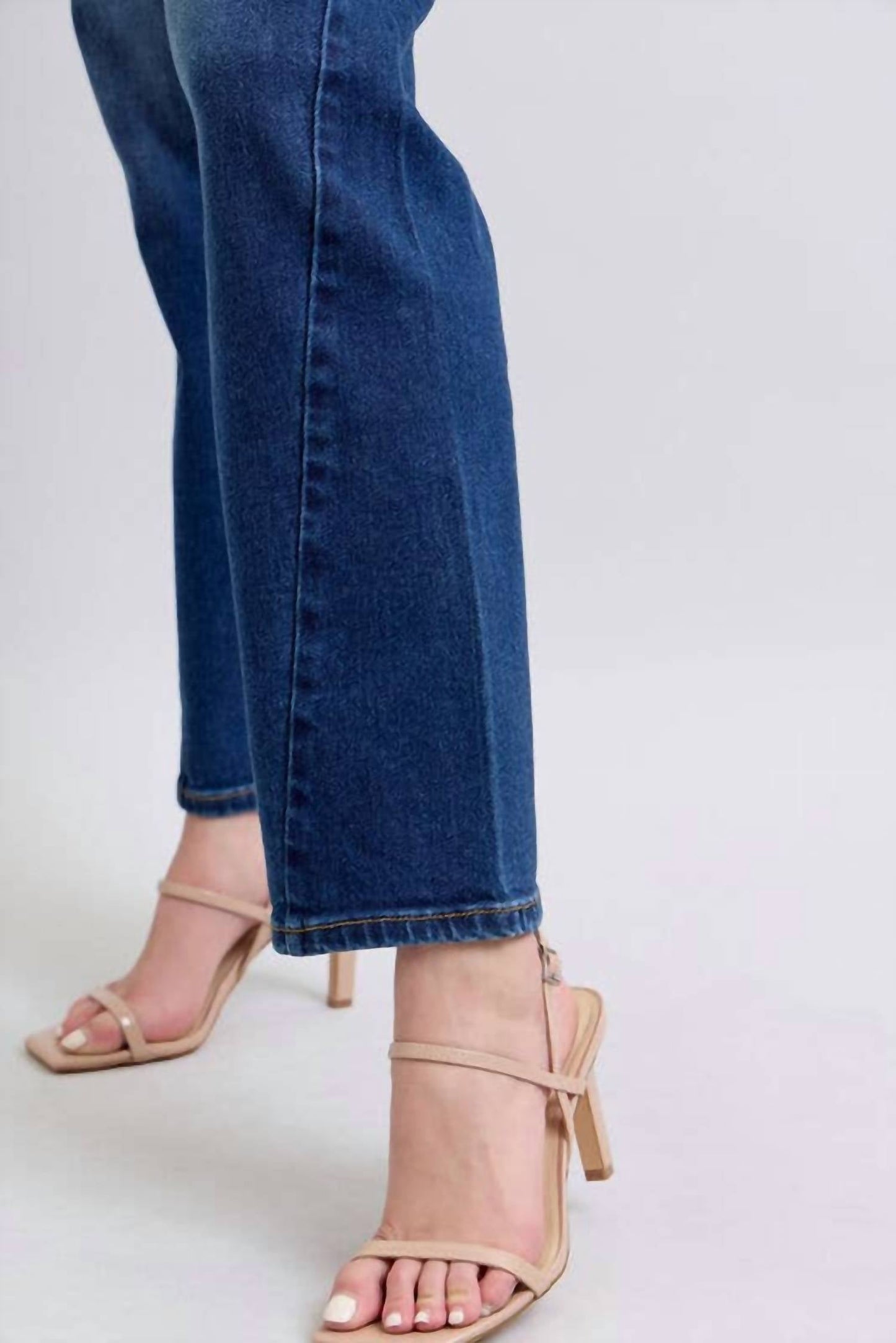 Judy Blue - Mid Rise Side Seam Detail Straight Jeans