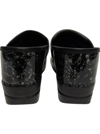 Dansko - WOMEN'S PROFESSIONAL CLOG