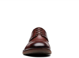 Clarks - Men's Un Hugh Cap Shoes