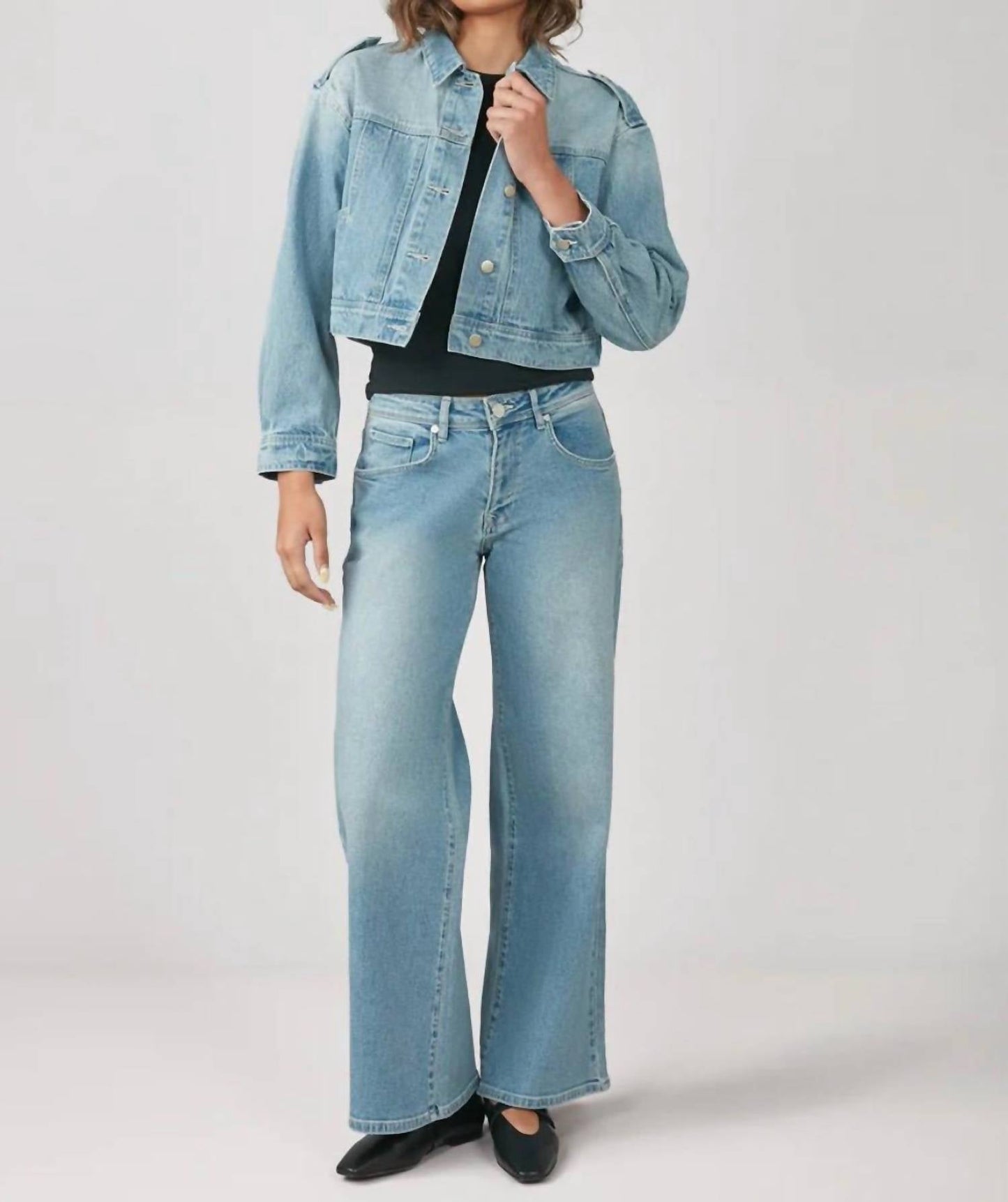 Lola Jeans - Cropped Denim Jacket