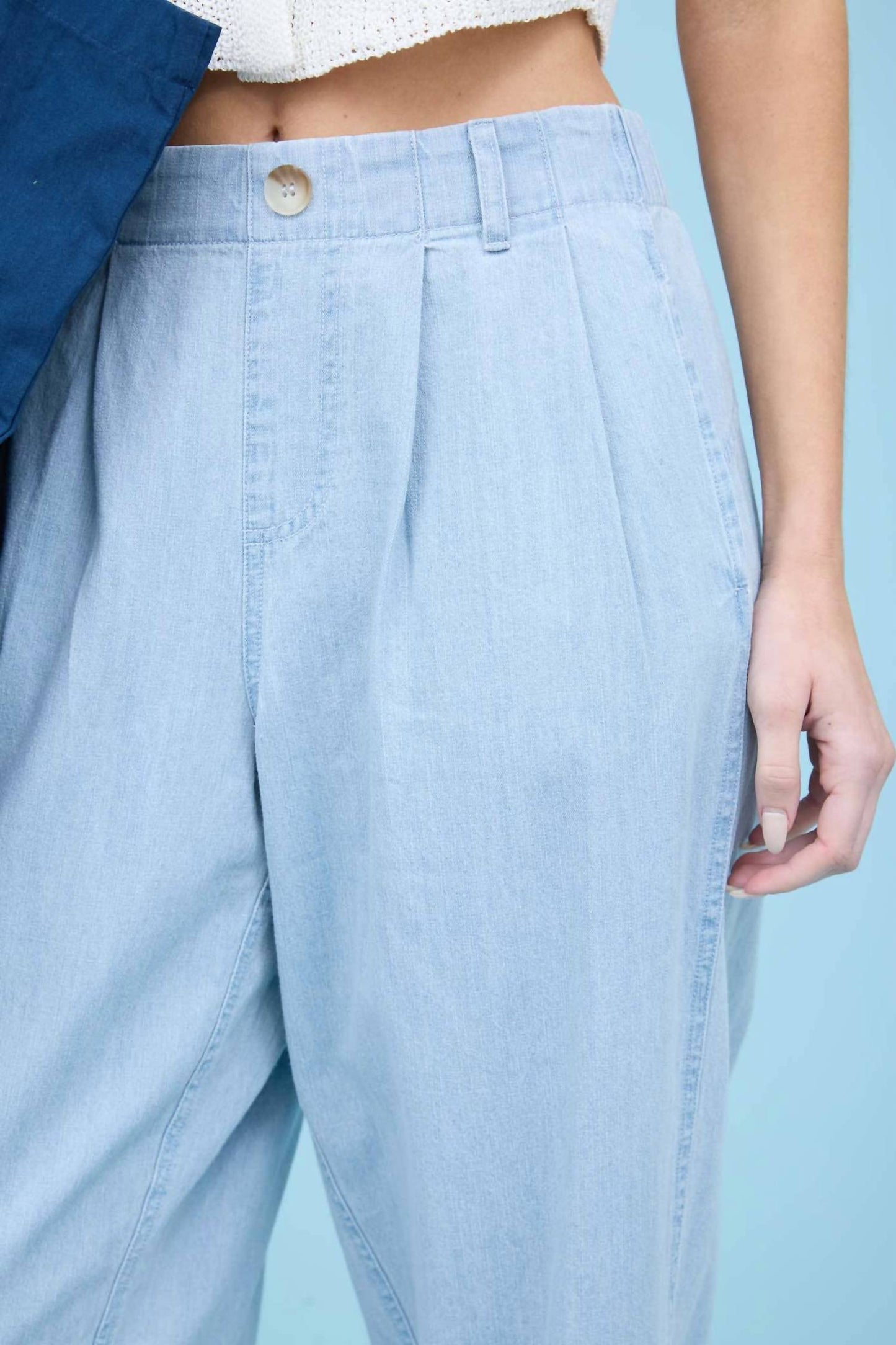 Blu Pepper - High Waist Pleated Denim Capri Pants