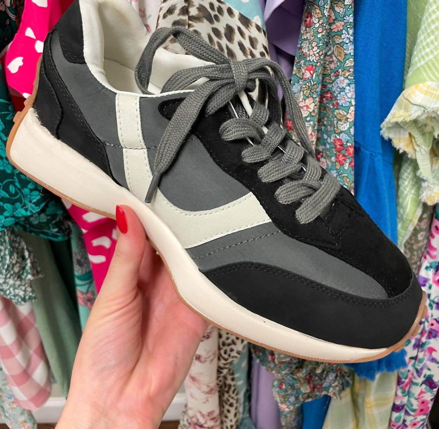 Shu Shop - Women's Pebbles Sneakers
