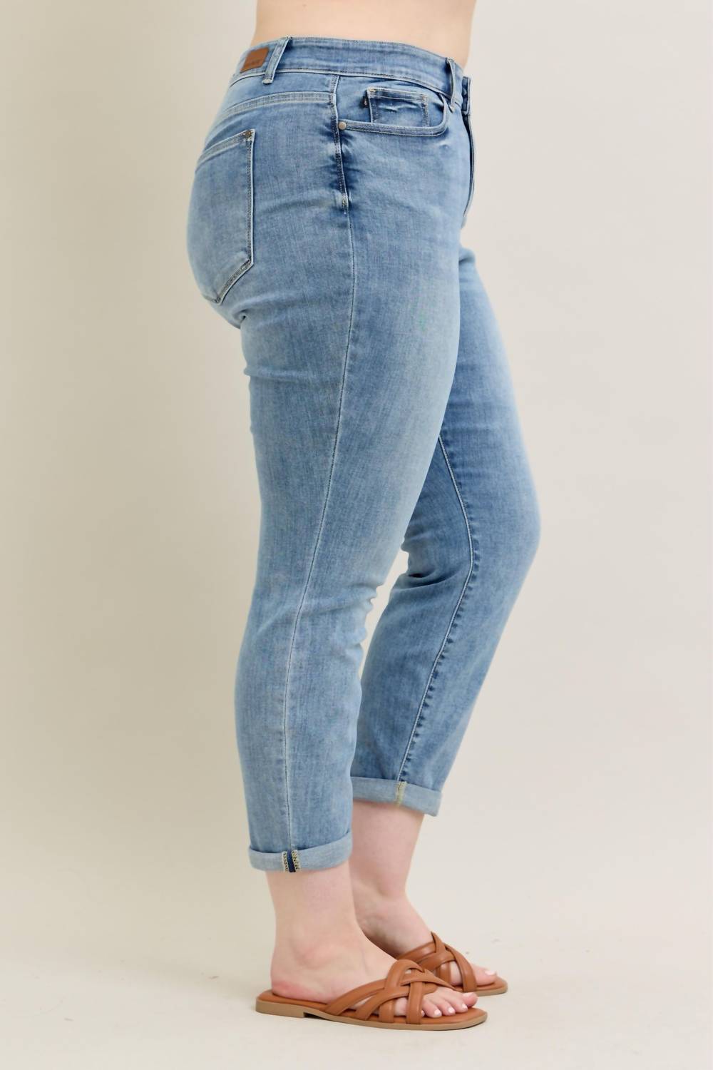 Judy Blue - Mid Rise Bleach Wash Cuffed Boyfriend Denim Jeans - Plus Size