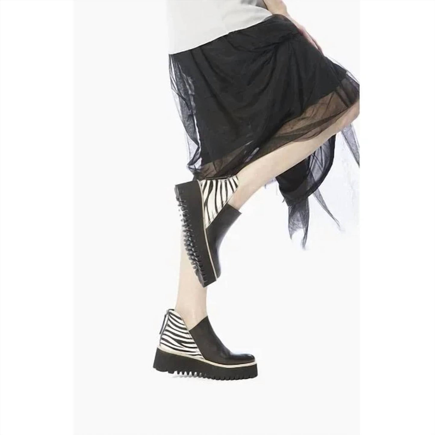 All Black - Mixed Jungle Flatform