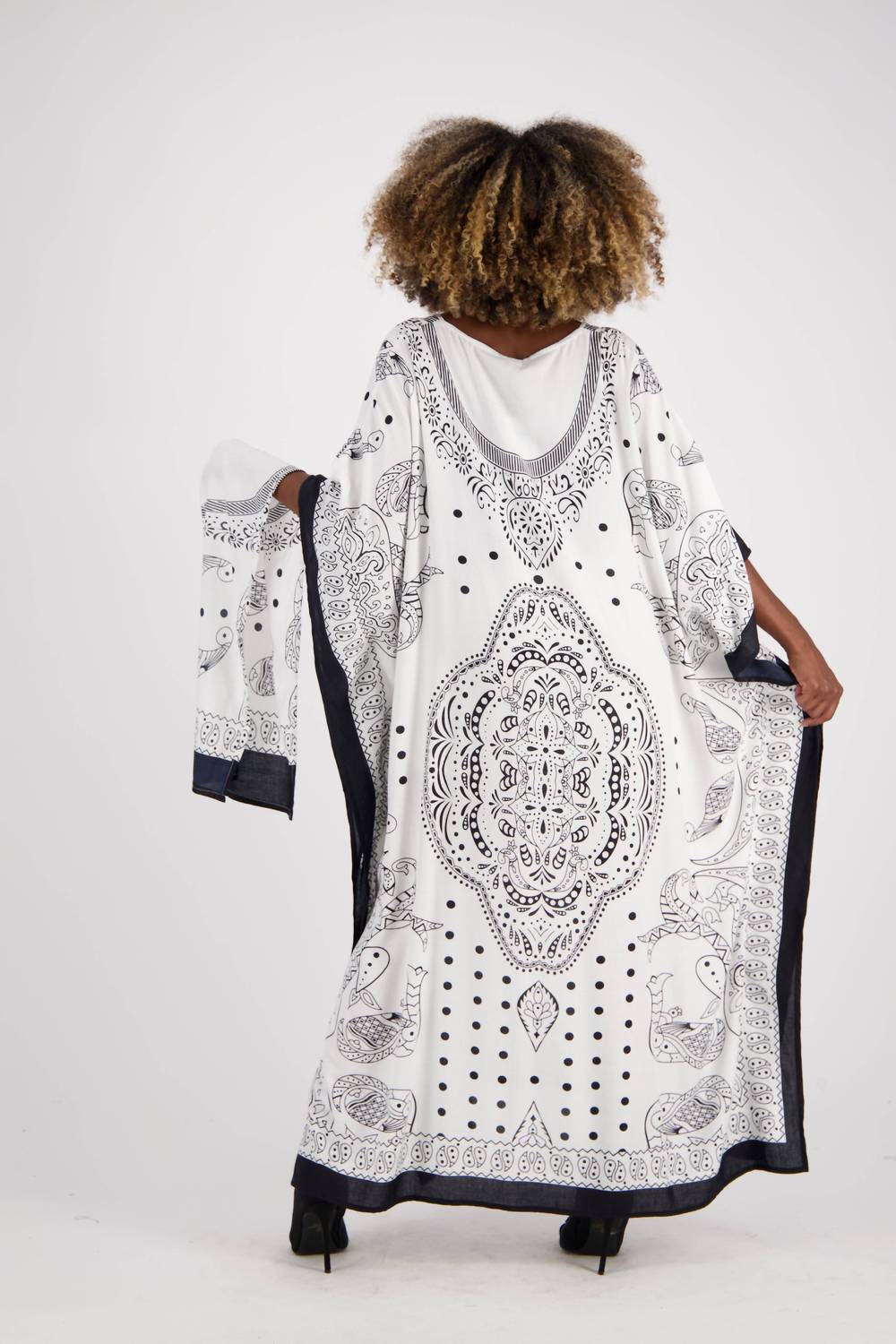 Advance Apparel - Geometric Print Kaftan