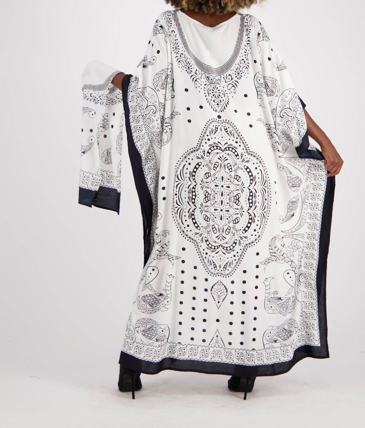Advance Apparel - Geometric Print Kaftan