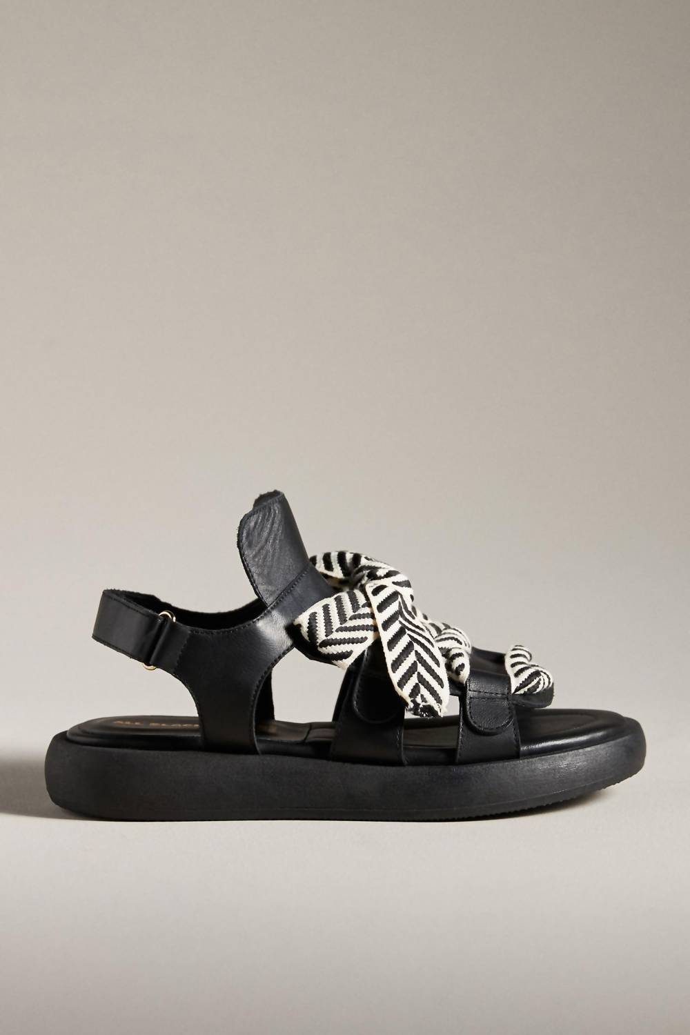 All Black - Women's Bowlace Sandal