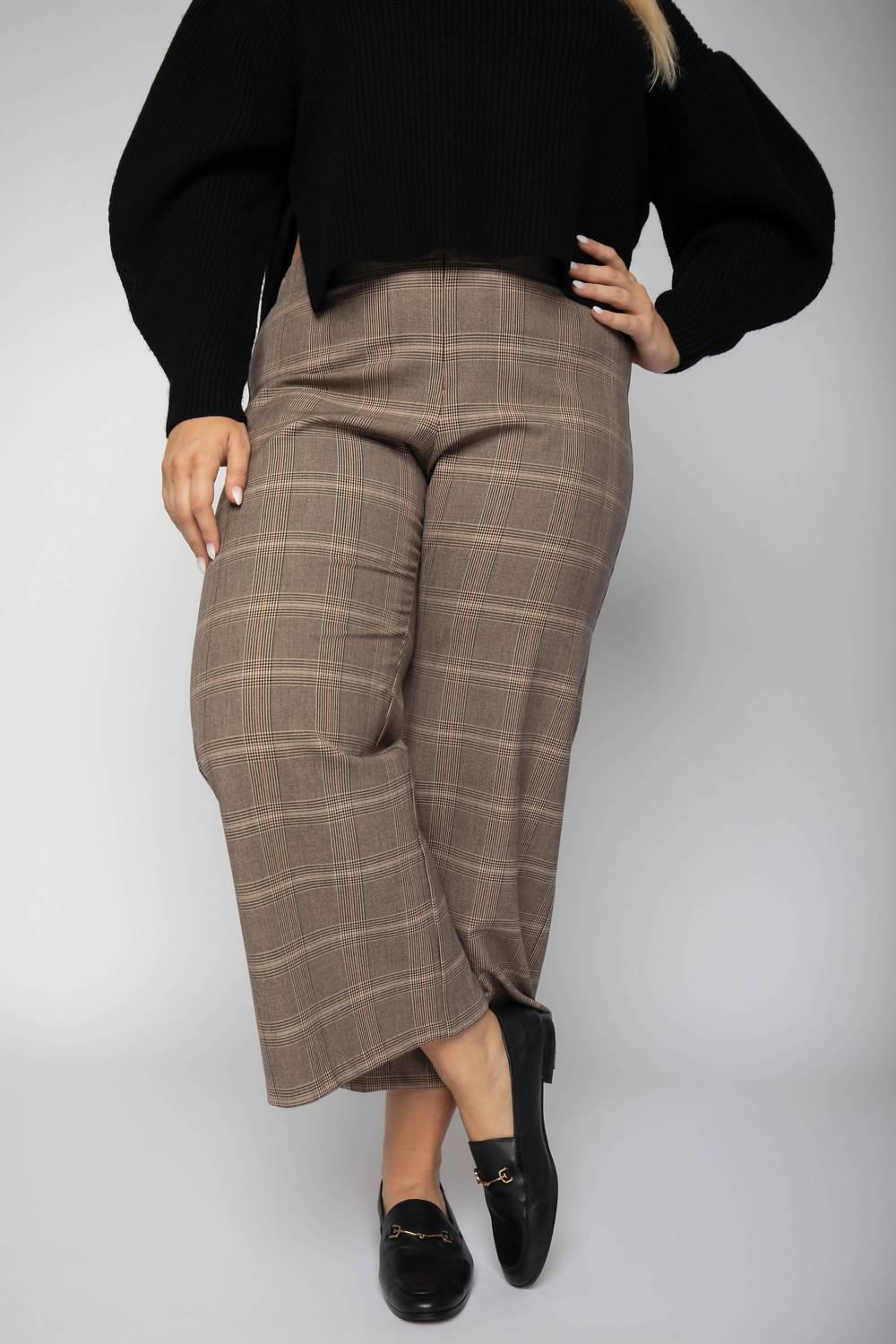Karen Kane - Plaid Cropped Pants - Plus