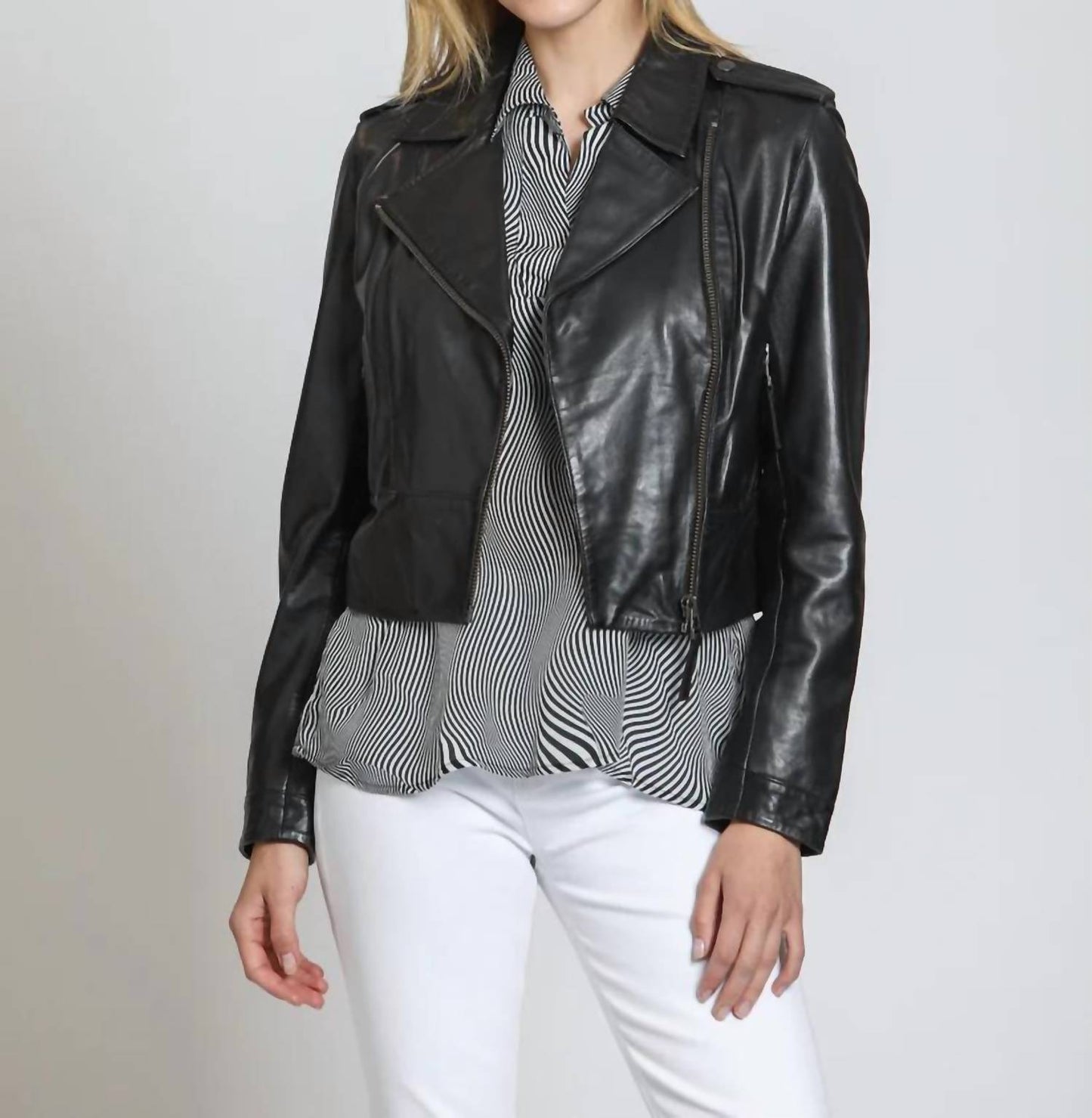 11 Uptown - Cropped Washed Leather Jacket