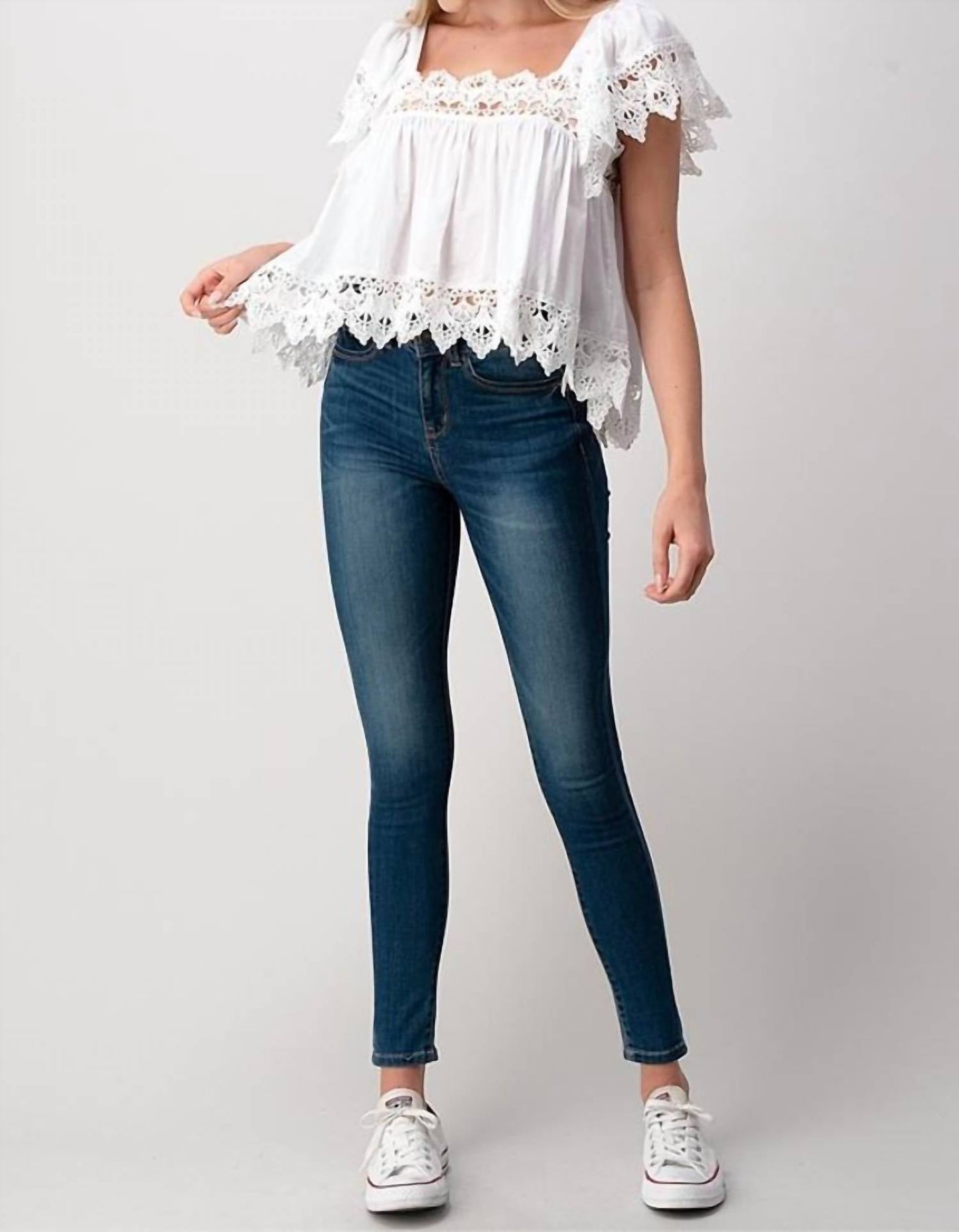 Amerikan Basics - Ruffled Short Sleeve