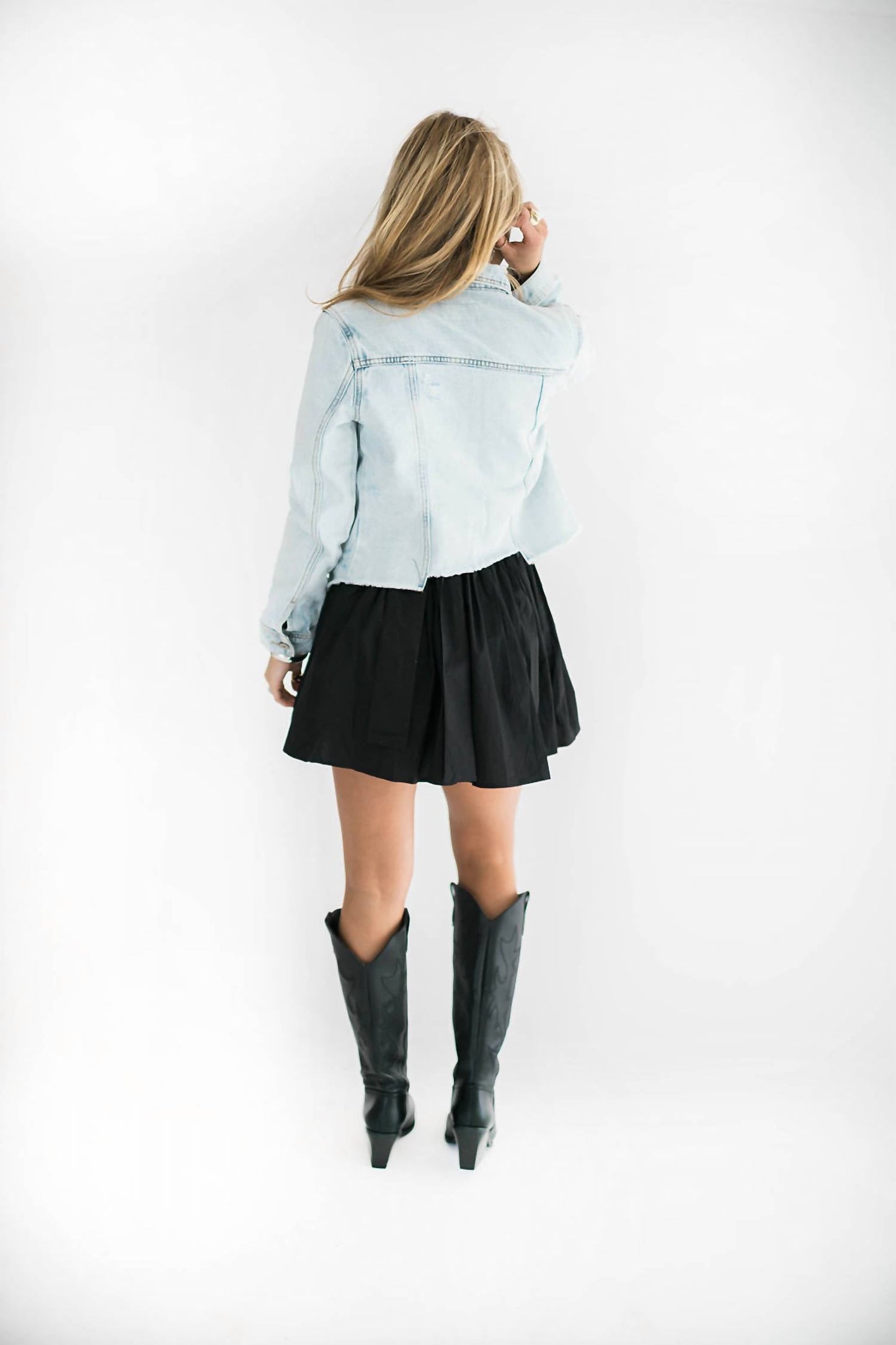 Falcon Park - Zoey Distressed Denim Light Wash
