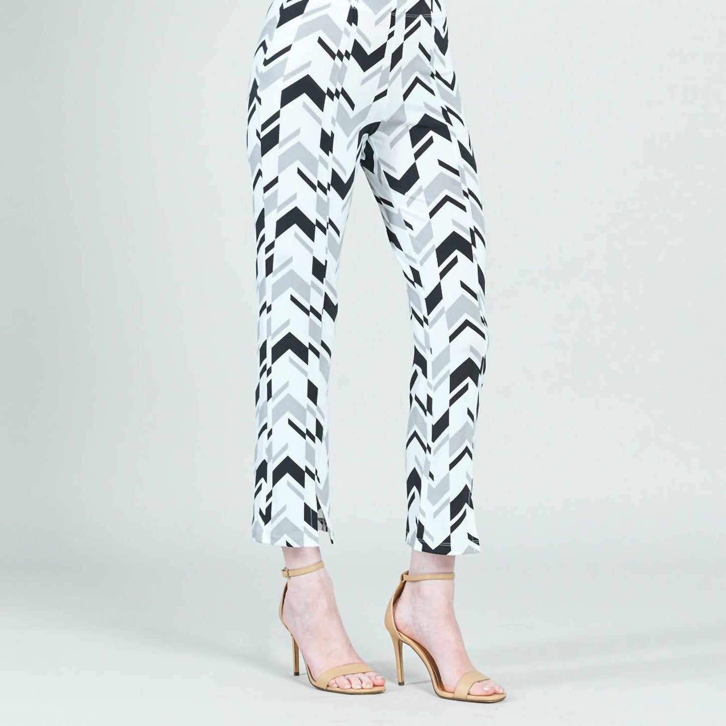 Clara Sunwoo - Center Seam Front Slit Ankle Pant