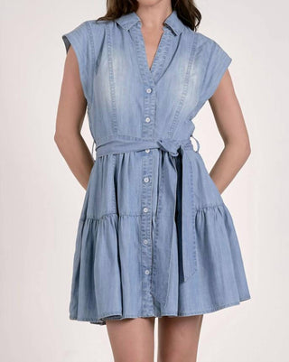 Elan - Collared Slvless Dress