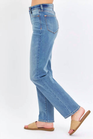 Judy Blue - Med High Waist Straight Fit Jeans