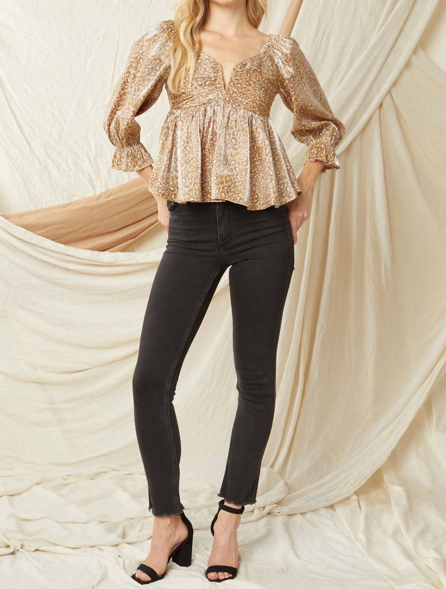 Entro - Leopard Iridescent Babydoll Top