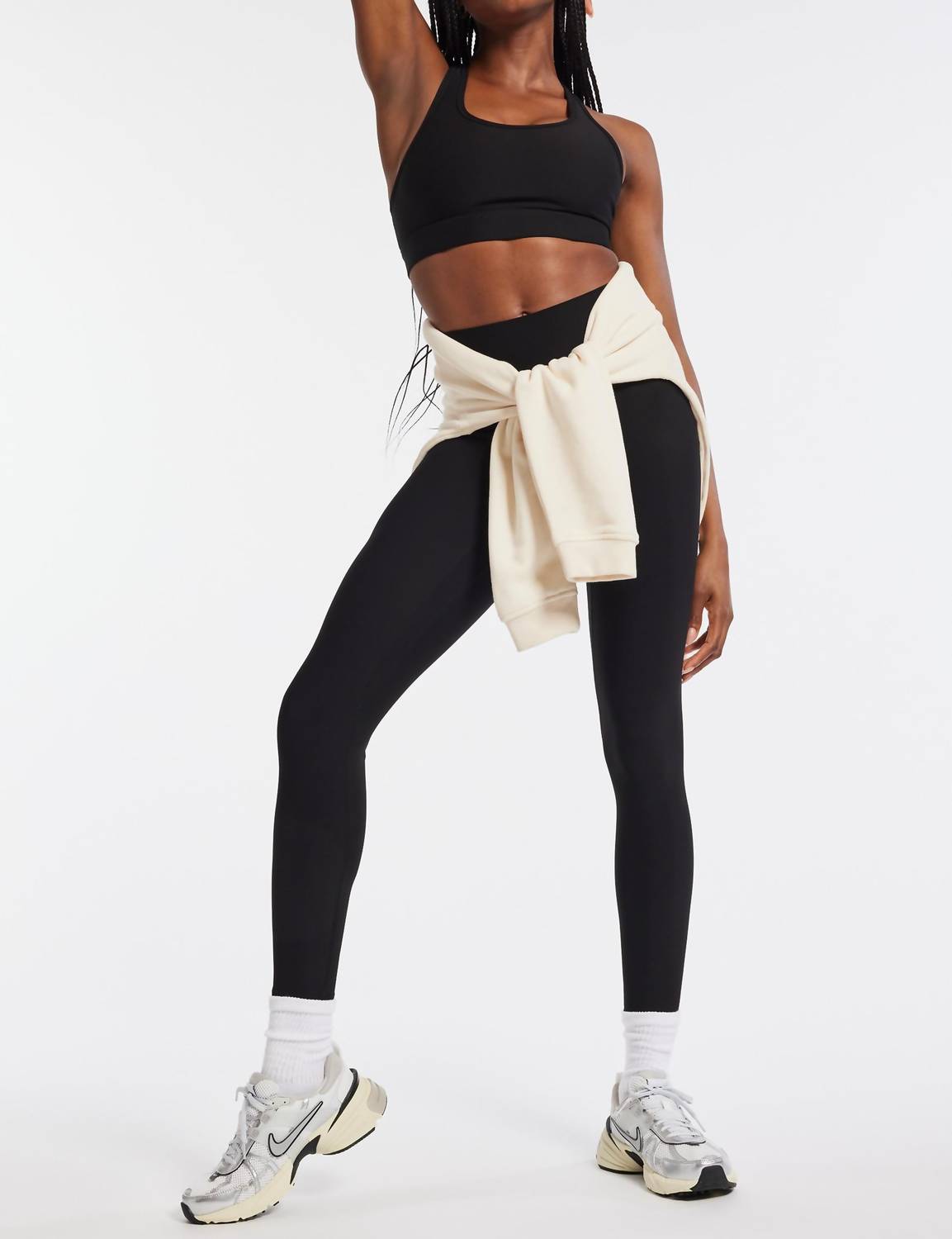 Bandier - Center Stage Rib Sports Bra