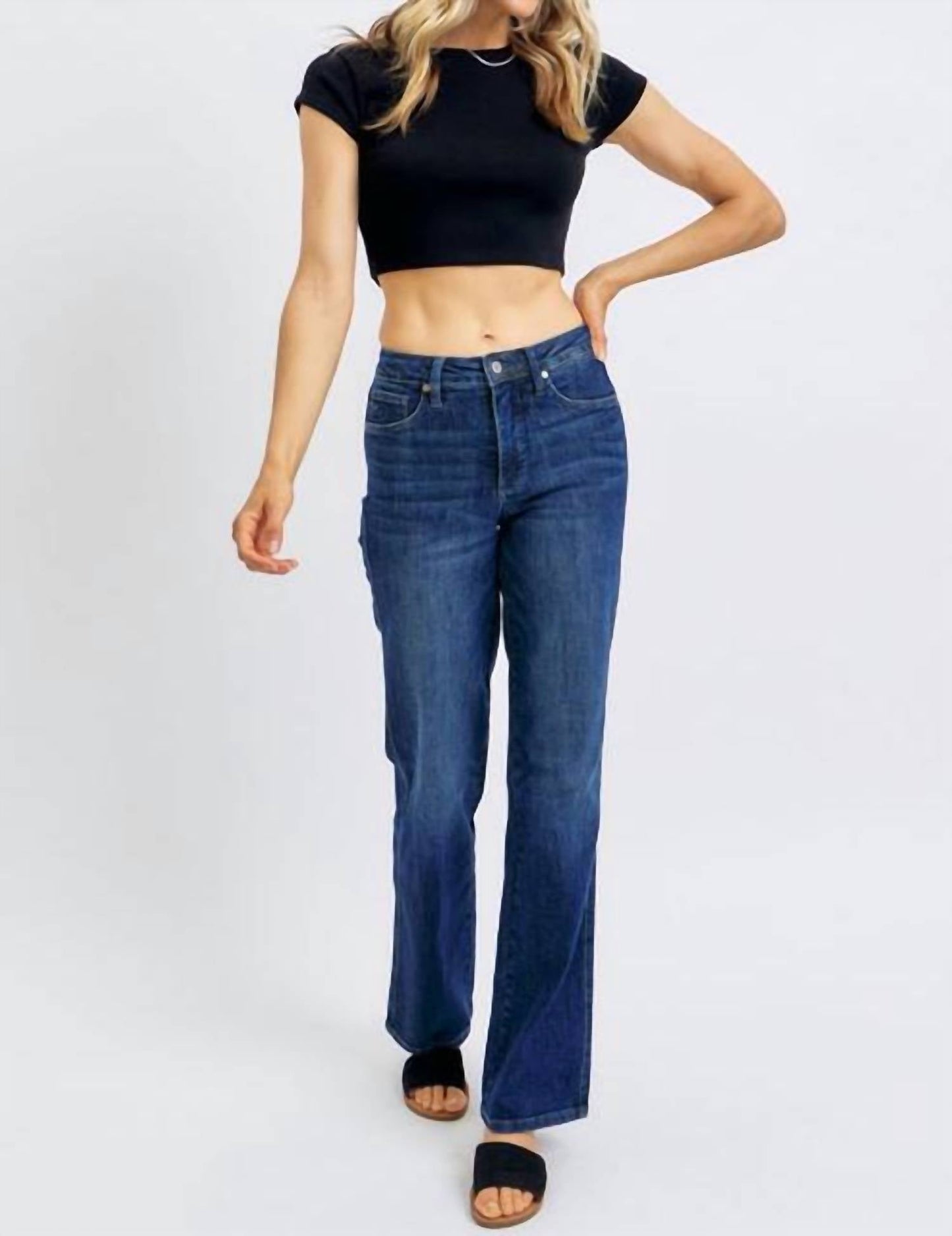 Judy Blue - Mid Rise Tummy Control Classic Straight Jeans