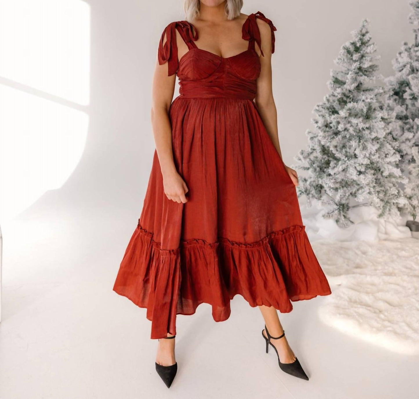 Blu Pepper - Women's Cassidy Ruffle Midi Dress