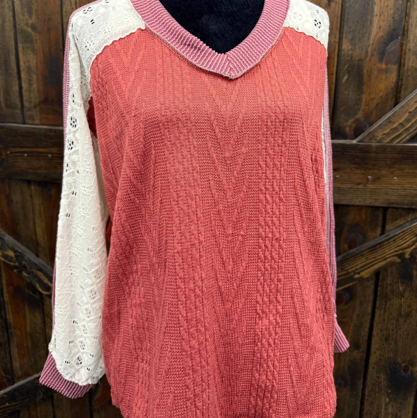 7Th Ray - Cabel Knit Top With Lace Detail