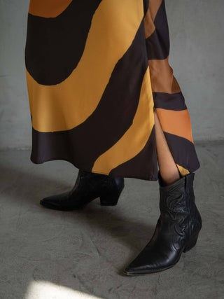 Care Tucker - Lennon Zipslip - Dress Desert Swirling Wind