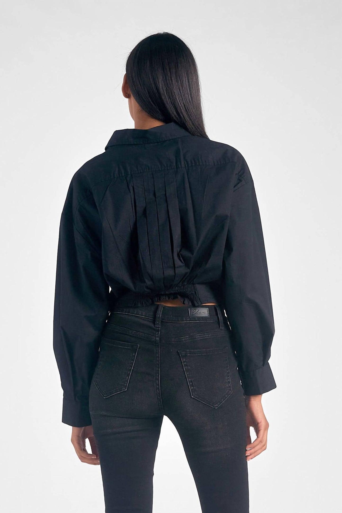 Elan - LONG SLEEVE BUTTON DOWN TWIST FRONT TOP