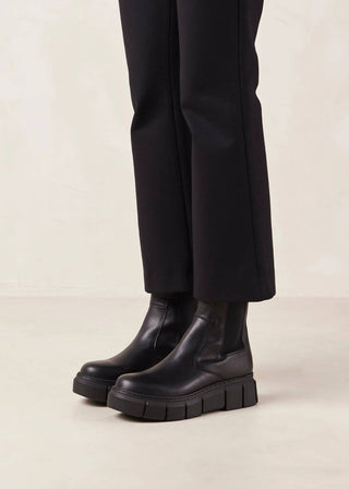 Alohas - Women's Armor Boots