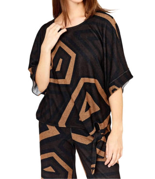 Frank Lyman - Flowy Elbow Crewneck Top