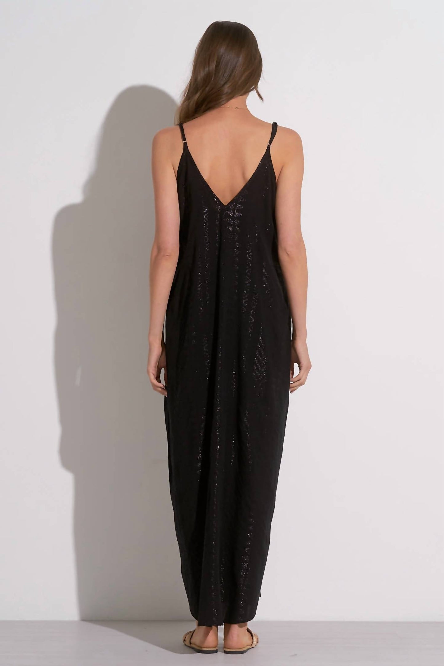 Elan - V-neck Maxi Dress